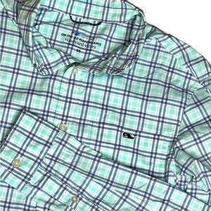 Vineyard Vines On-The-Go Performance OTG button down LS shirt Men’s XS Plaid‎